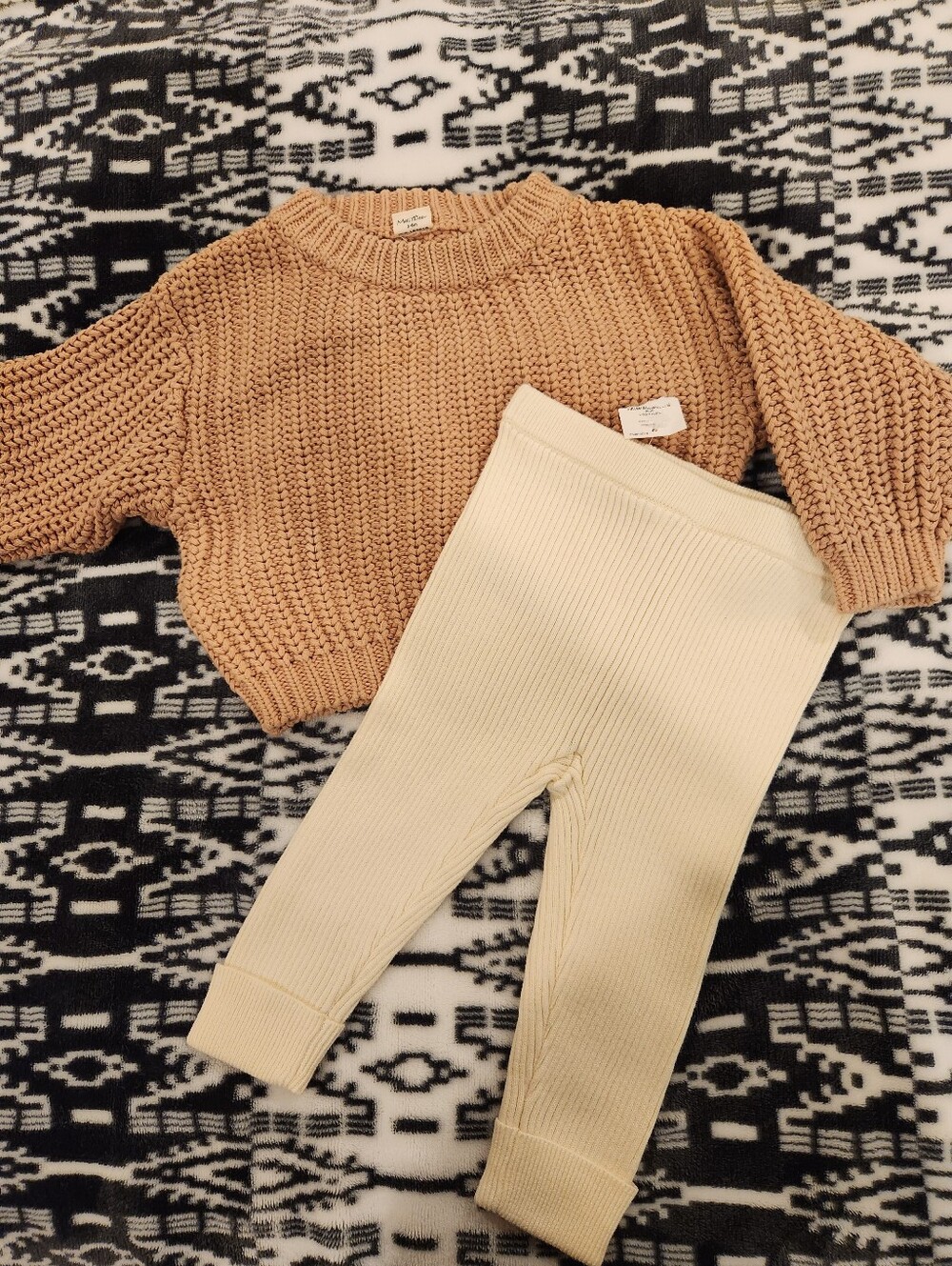 NWT Cozy Knit Ribbed Leggings with Sweater Set - Camel & Cream